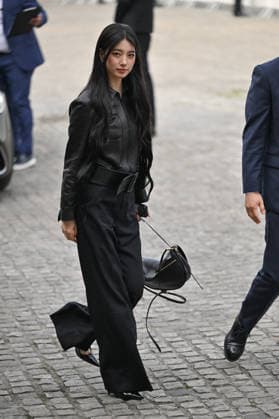 PFW Celine Outside Arrivals Suzy Bae arriving at the Celine show during Fashion Week in Paris, France on March 7, 2026. Photo by Julien Reynaud APS-Medias ABACAPRESS.COM Paris France  Copyright: xReynaudxJulien APS-Medias ABACAx