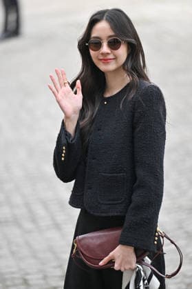 PFW Celine Outside Arrivals Guest arriving at the Celine show during Fashion Week in Paris, France on March 7, 2026. Photo by Julien Reynaud APS-Medias ABACAPRESS.COM Paris France  Copyright: xReynaudxJulien APS-Medias ABACAx