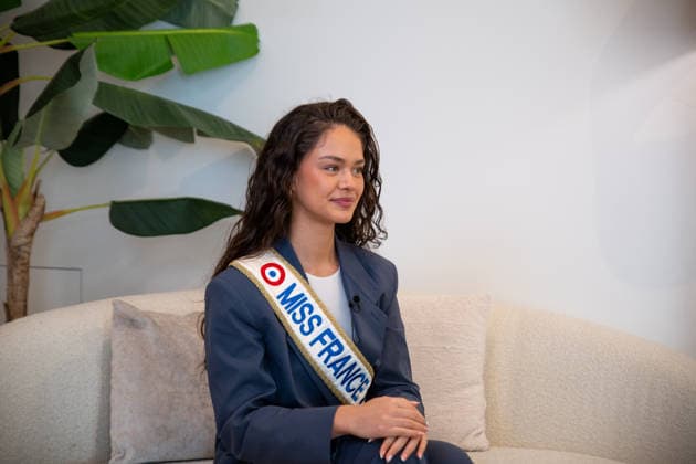 CELEBRITES : Miss France 2026 - Angers - 07 03 2026 Hinaupoko Deveze, Miss France 2026 en sÃ ance dÃ dicace au centre commerciale l™Atoll Ã Angers AngersFrance  Copyright: xEmilienxJousselin PSnewZx
