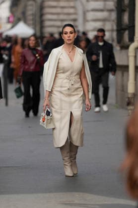 Guest aux arrivées au défilé Hermès Collection Femme Prêt à Porter Automne Hiver 2026 2027 lors de la Fashion Week de Paris PFW à la Caserne des Célestins Garde Républicaine, à Paris, FRance, le 7 mars 2026 Anne Sophie Guebey Bestimage Arrivals at the Hermès Ready to Wear Fall Winter 2026 2027 fashion show as part of Paris Fashion Week on March 07, 2026 in Paris, France Paris France  Copyright: xAnne-SophiexGuebeyx xBestimagexAnne-SophiexGuebeyx xBestimagex