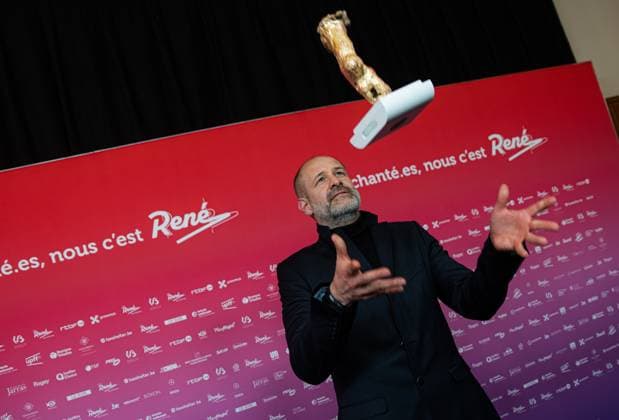 Winner of the Best Cinematography, Manu Dacosse (Reflet dans un diamant mort) pictured playing with his trophy at the 15th edition of the Rene du Cinema film awards ceremony, Saturday 07 March 2026, in Brussels. The awards are rewarded to movies of Belgian French-speaking producers.  EMILExWINDAL 166798841