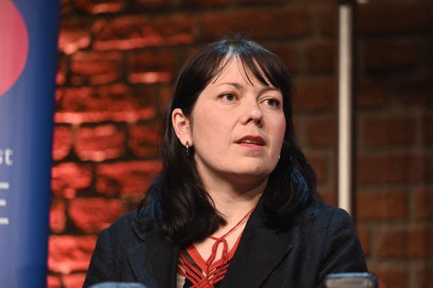 Autorin Dana von Suffrin liest und spricht auf der Lit.Cologne, dem internationalen Literaturfestival
