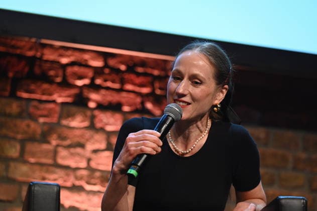 Die Autorin Verena Rossbacher liest und spricht auf der Lit.Cologne, dem internationalen Literaturfestival