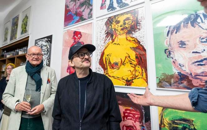 Der Schauspieler und Künstler, Milan Peschel, ** NUR FÜR REDAKTIONELLE ZWECKE ** EDITORIAL USE ONLY **<p>Der Schauspieler und Künstler, Milan Peschel, präsentiert am Samstag, dem 7. März 2026 seine eigenen künstlerischen Arbeiten auf einer Vernissage in der Kleinen Affäre in Hattingen Blankenstein. Deutschland NRW Hattingen Copyright: WalterxFischer