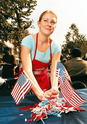Stars Feed the Homeless Nov 21, 2001; Los Angeles, CA, USA; Sabrina The Teenage Witch star MELISSA JOAN HART was among celebs who served a traditional Thanksgiving dinner of turkey, mashed potatoes and pumpkin pie to 4,000 homeless at the Los Angeles Mission.. Copyright: xDavidxBuchanx
