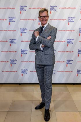 07.03.2026. Düsseldorf. 16. Festliche Operngala zu Gunsten der Deutsche AIDS-Stiftung in der Deutschen Oper am Rhein. Hier: Erster Bürgermeister Josef Hinkel Düsseldorf Deutsche Oper am Rhein Nordrhein-Westfalen Deutschland