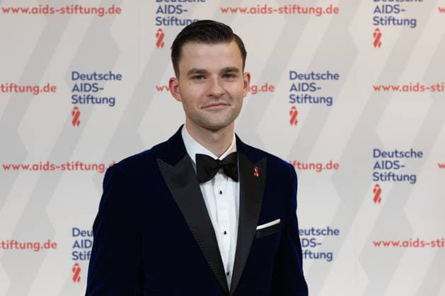 07.03.2026. Düsseldorf. 16. Festliche Operngala zu Gunsten der Deutsche AIDS-Stiftung in der Deutschen Oper am Rhein. Hier: Schauspieler und Produzent Patrick Mölleken Düsseldorf Deutsche Oper am Rhein Nordrhein-Westfalen Deutschland
