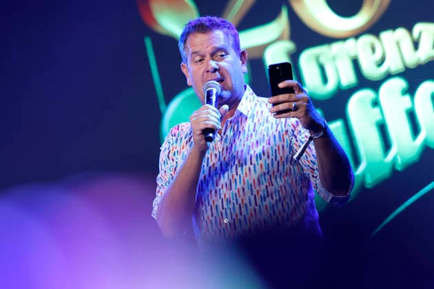 Partyschlagersänger Peter Wackel bei der Party zu 20 Jahre Lorenz Büffel*. Der Ballermann-Star Büffel feiert sein 20-jähriges Bühnen-Jubiläum mit einer Party auf dem Rhein. Köln, 07.03.2026 NRW Deutschland Copyright: xChristophxHardtx