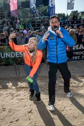 abb Nina Ensmann und Matthias Killing Teilnehmer am Strand bei 10.Jahre Baltic Lights 2026 Promi Charity Schlittenhunderennen zu Gunsten der Welthungerhilfe an der Ostsee zwischen der Seebruecke Ahlbeck und der Seebruecke Heringsdorf ,Samstag 07.03.2026 in Heringsdorf MV Deutschland