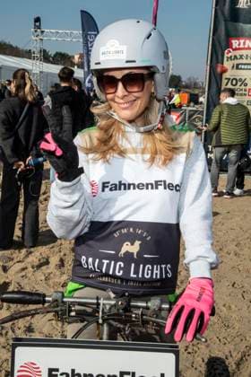 abb Tanja Lanaeus Teilnehmerin am Strand bei 10.Jahre Baltic Lights 2026 Promi Charity Schlittenhunderennen zu Gunsten der Welthungerhilfe an der Ostsee zwischen der Seebruecke Ahlbeck und der Seebruecke Heringsdorf ,Samstag 07.03.2026 in Heringsdorf MV Deutschland