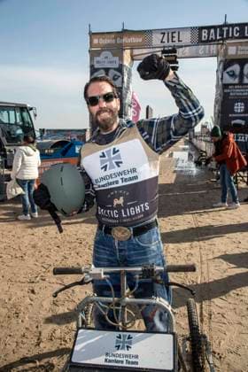 abb Alec Voelkel Teilnehmer am Strand bei 10.Jahre Baltic Lights 2026 Promi Charity Schlittenhunderennen zu Gunsten der Welthungerhilfe an der Ostsee zwischen der Seebruecke Ahlbeck und der Seebruecke Heringsdorf ,Samstag 07.03.2026 in Heringsdorf MV Deutschland