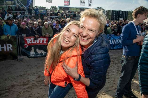 abb Nina Ensmann und Seraphina Kalze Teilnehmerinnen am Strand bei 10.Jahre Baltic Lights 2026 Promi Charity Schlittenhunderennen zu Gunsten der Welthungerhilfe an der Ostsee zwischen der Seebruecke Ahlbeck und der Seebruecke Heringsdorf ,Samstag 07.03.2026 in Heringsdorf MV Deutschland
