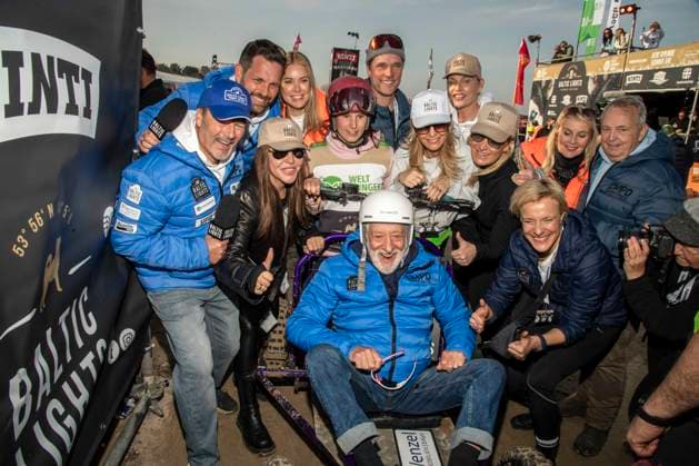 abb Till Demtroeder, Simone Thomalla, Nina Ensmann, Dieter Hallervorden, Tanja Lanäus, Janine Kunze, Seraphina Kalze, Sanna Englund und Till Backhaus Teilnehmer am Strand bei 10.Jahre Baltic Lights 2026 Promi Charity Schlittenhunderennen zu Gunsten der Welthungerhilfe an der Ostsee zwischen der Seebruecke Ahlbeck und der Seebruecke Heringsdorf ,Samstag 07.03.2026 in Heringsdorf MV Deutschland