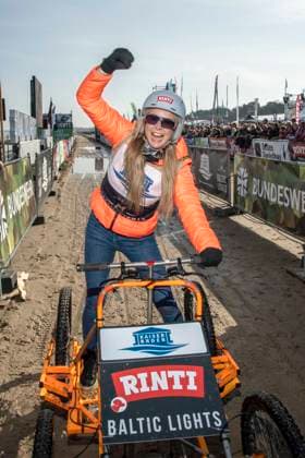abb Nina Ensmann Teilnehmerin am Strand bei 10.Jahre Baltic Lights 2026 Promi Charity Schlittenhunderennen zu Gunsten der Welthungerhilfe an der Ostsee zwischen der Seebruecke Ahlbeck und der Seebruecke Heringsdorf ,Samstag 07.03.2026 in Heringsdorf MV Deutschland