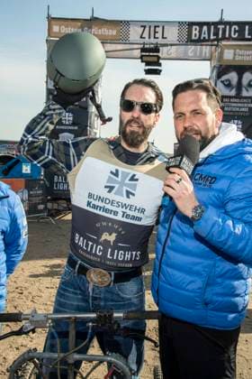 abb Alec Voelkel und Matthias Killing Teilnehmer am Strand bei 10.Jahre Baltic Lights 2026 Promi Charity Schlittenhunderennen zu Gunsten der Welthungerhilfe an der Ostsee zwischen der Seebruecke Ahlbeck und der Seebruecke Heringsdorf ,Samstag 07.03.2026 in Heringsdorf MV Deutschland