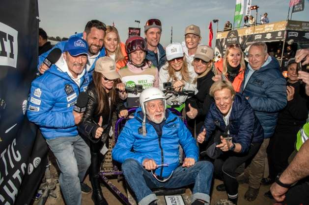 abb Till Demtroeder, Simone Thomalla, Nina Ensmann, Dieter Hallervorden, Tanja Lanäus, Janine Kunze, Seraphina Kalze, Sanna Englund und Till Backhaus Teilnehmer am Strand bei 10.Jahre Baltic Lights 2026 Promi Charity Schlittenhunderennen zu Gunsten der Welthungerhilfe an der Ostsee zwischen der Seebruecke Ahlbeck und der Seebruecke Heringsdorf ,Samstag 07.03.2026 in Heringsdorf MV Deutschland