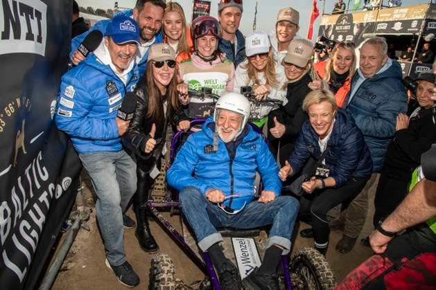 abb Till Demtroeder, Simone Thomalla, Nina Ensmann, Dieter Hallervorden, Tanja Lanäus, Janine Kunze, Seraphina Kalze, Sanna Englund und Till Backhaus Teilnehmer am Strand bei 10.Jahre Baltic Lights 2026 Promi Charity Schlittenhunderennen zu Gunsten der Welthungerhilfe an der Ostsee zwischen der Seebruecke Ahlbeck und der Seebruecke Heringsdorf ,Samstag 07.03.2026 in Heringsdorf MV Deutschland
