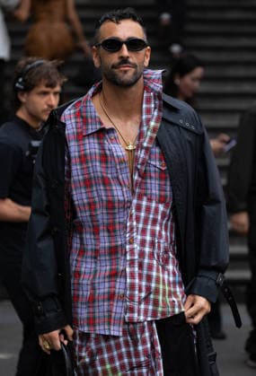 Marco Mengoni at the Arrivals at the Vivienne Westwood Collection Prêt à Porter Automne Hiver 2026 2027 fashion show as part of Paris Fashion Week PFW at Grand Plateau, Paris, France, March 07, 2026 Thibault Duboucher Bestimage Arrivals at the Vivienne Westwood fashion show as part of Paris Fashion Week Fall 2026 held at Césure on March 07, 2026 in Paris, France Paris France  Copyright: xThibaultxDuboucherx xBestimagexThibaultxDuboucherx xBestimagex