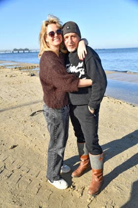 Erdogan Atalay mit Frau Katja Ohneck beim BALTIC LIGHTS-WARM UP 2026 Charity Schilttenhunderennen in Heringsdorf auf Usedom am 07.03.2026
