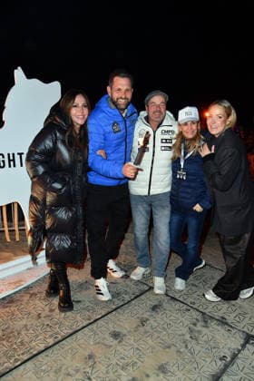 Simone Thomalla, Matthias Killing, Till Demtroeder, Tanja Lanäus und Janine Kunze beim BALTIC LIGHTS-WARM UP 2026 Charity Schilttenhunderennen in Heringsdorf auf Usedom am 07.03.2026