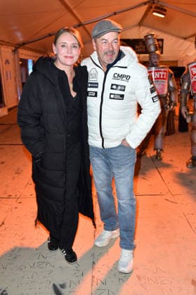 Till Demtroeder mit Ehefrau Julia Demtroeder beim BALTIC LIGHTS-WARM UP 2026 Charity Schilttenhunderennen in Heringsdorf auf Usedom am 07.03.2026
