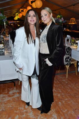 Simone Thomalla und Janine Kunze beim BALTIC LIGHTS 2026 Charity Schilttenhunderennen in Heringsdorf auf Usedom am 07.03.2026