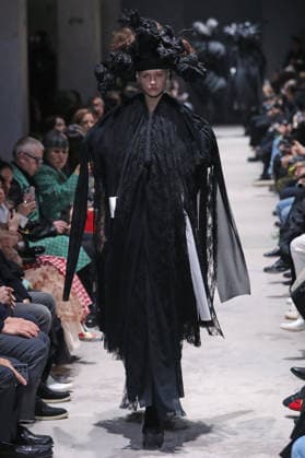 PFW - Comme Des Garcons Runway Models Walk Runway for the Comme des Garçons fashion show during Paris Fashion Week on March 7, 2026 in Paris, France. Photo by Alain-Gil Gonzalez ABACAPRESS.COM Paris France  Copyright: xGonzalezxAlain-Gil ABACAx