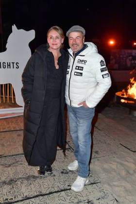 Till Demtroeder mit Ehefrau Julia Demtroeder beim BALTIC LIGHTS-WARM UP 2026 Charity Schilttenhunderennen in Heringsdorf auf Usedom am 07.03.2026