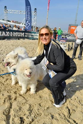 Janine Kunze beim BALTIC LIGHTS 2026 Charity Schilttenhunderennen in Heringsdorf auf Usedom am 07.03.2026