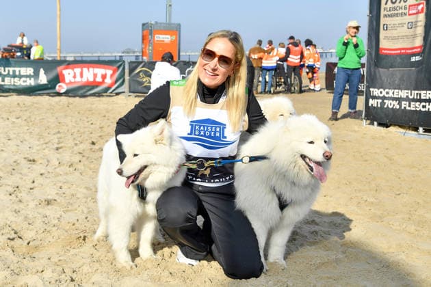 Janine Kunze beim BALTIC LIGHTS 2026 Charity Schilttenhunderennen in Heringsdorf auf Usedom am 07.03.2026