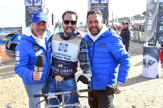 Till Demtroeder, Alec Voelkel und Matthias Killing beim BALTIC LIGHTS 2026 Charity Schilttenhunderennen in Heringsdorf auf Usedom am 07.03.2026