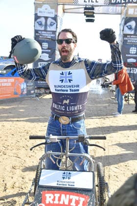 Alec Voelkel beim BALTIC LIGHTS 2026 Charity Schilttenhunderennen in Heringsdorf auf Usedom am 07.03.2026