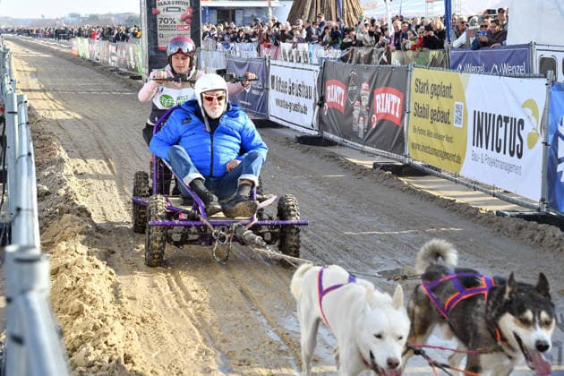 Dieter Hallervorden beim BALTIC LIGHTS 2026 Charity Schilttenhunderennen in Heringsdorf auf Usedom am 07.03.2026