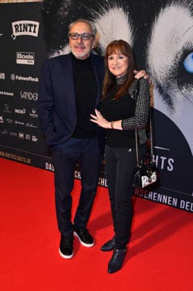 Wolfgang Stumph mit Ehefrau Christine Stumph beim BALTIC LIGHTS 2026 Charity Schilttenhunderennen in Heringsdorf auf Usedom am 07.03.2026