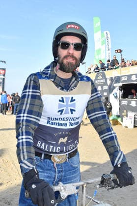 Alec Voelkel beim BALTIC LIGHTS 2026 Charity Schilttenhunderennen in Heringsdorf auf Usedom am 07.03.2026