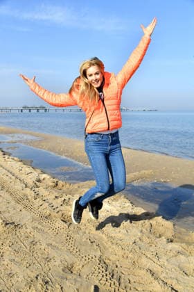 Nina Ensmann beim BALTIC LIGHTS 2026 Charity Schilttenhunderennen in Heringsdorf auf Usedom am 07.03.2026