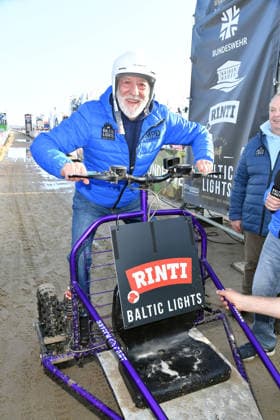 Dieter Hallervorden beim BALTIC LIGHTS 2026 Charity Schilttenhunderennen in Heringsdorf auf Usedom am 07.03.2026