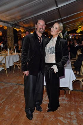 Janine Kunze mit Ehemann Dirk Budach beim BALTIC LIGHTS 2026 Charity Schilttenhunderennen in Heringsdorf auf Usedom am 07.03.2026