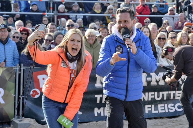 Nina Ensmann und Matthias Killing beim BALTIC LIGHTS 2026 Charity Schilttenhunderennen in Heringsdorf auf Usedom am 07.03.2026