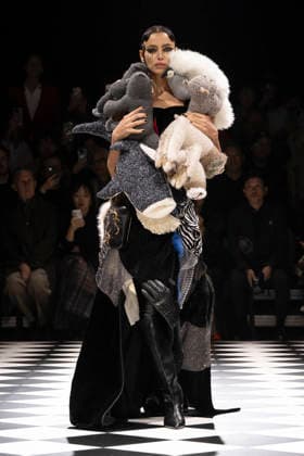 Junya Watanabe Womenswear Collection Fall Winter 2026 2027 show as part of Paris Fashion Week PFW , à Paris, France, le 7 mars 2026 Bestimage Runway during the Junya Watanabe Womenswear Fall Winter 2026 2027 show as part of Paris Fashion Week on March 07, 2026 in Paris, France Paris France  Copyright: xAgencex xBestimagexAgencex xBestimagex