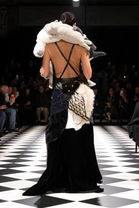 Junya Watanabe Womenswear Collection Fall Winter 2026 2027 show as part of Paris Fashion Week PFW , à Paris, France, le 7 mars 2026 Bestimage Runway during the Junya Watanabe Womenswear Fall Winter 2026 2027 show as part of Paris Fashion Week on March 07, 2026 in Paris, France Paris France  Copyright: xAgencex xBestimagexAgencex xBestimagex