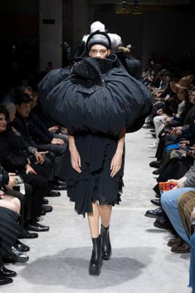 Comme des garcons Womenswear Collection Fall Winter 2026 2027 show as part of Paris Fashion Week PFW , in Paris, France, on March 07, 2026 Bestimage Runway during the Comme des garcons Womenswear Fall Winter 2026 2027 show as part of Paris Fashion Week on March 07, 2026 in Paris, France Paris France  Copyright: xAgencex xBestimagexAgencex xBestimagex