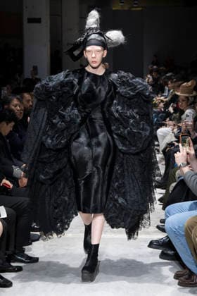 Comme des garcons Womenswear Collection Fall Winter 2026 2027 show as part of Paris Fashion Week PFW , in Paris, France, on March 07, 2026 Bestimage Runway during the Comme des garcons Womenswear Fall Winter 2026 2027 show as part of Paris Fashion Week on March 07, 2026 in Paris, France Paris France  Copyright: xAgencex xBestimagexAgencex xBestimagex