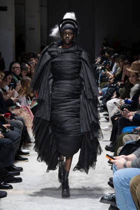 Comme des garcons Womenswear Collection Fall Winter 2026 2027 show as part of Paris Fashion Week PFW , in Paris, France, on March 07, 2026 Bestimage Runway during the Comme des garcons Womenswear Fall Winter 2026 2027 show as part of Paris Fashion Week on March 07, 2026 in Paris, France Paris France  Copyright: xAgencex xBestimagexAgencex xBestimagex