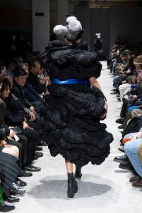 Comme des garcons Womenswear Collection Fall Winter 2026 2027 show as part of Paris Fashion Week PFW , in Paris, France, on March 07, 2026 Bestimage Runway during the Comme des garcons Womenswear Fall Winter 2026 2027 show as part of Paris Fashion Week on March 07, 2026 in Paris, France Paris France  Copyright: xAgencex xBestimagexAgencex xBestimagex