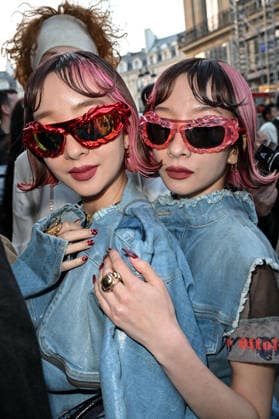 PFW Ottolinger Outside Arrivals Aya Suzuki and Ami Suzuki arriving at the Ottolinger show during Fashion Week in Paris, France on March 8, 2026. Photo by Julien Reynaud APS-Medias ABACAPRESS.COM Paris France  Copyright: xReynaudxJulien APS-Medias ABACAx