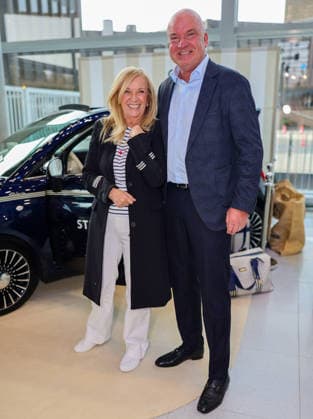 Neue Beauty-Ära bei Strandfein: Uta Raasch und Jeannine Halene präsentieren die Strandfein Beauty Signature Line - Designerin Uta Raasch mit ihrer Geschäftspartnerin Jeannine Halene (Agentur Rheinschurken.de ) setzen ein starkes Zeichen mit ihrer neu gegründeten Marke ! Im Foto ebenfalls QVC-CEO Mathias Bork - 10 Jahre Strandfein bei QVC Düsseldorf The Art of Beauty Messe NRW Deutschland