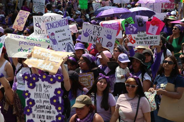 Women taking part during a rally for the International Women s Day commemoration demand stop femicides in mexico and women s rights. Thousands of women around the world join the global International Women s Day strike. on March 8, 2026 in Mexico City, Mexico. Mexico City Mexico - ZUMAe321 20260308_zia_e321_086 Copyright: xBrendaxCarrerax