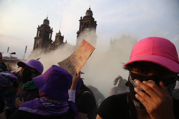 Women taking part during a rally for the International Women s Day commemoration demand stop femicides in mexico and women s rights. Thousands of women around the world join the global International Women s Day strike. on March 8, 2026 in Mexico City, Mexico. Mexico City Mexico - ZUMAe321 20260308_zia_e321_089 Copyright: xBrendaxCarrerax