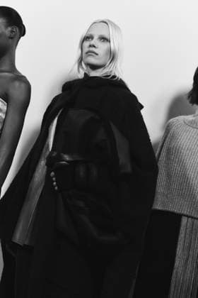 Paris Fashion Week - Women F W 26-27 Akris fashion show Backstage Palais de Tokyo - Paris, France Paris Fashion Week - Women F W 26-27 Akris fashion show Backstage Palais de Tokyo - Paris, France 8th March 2026 SGPItalia id 134576_011 * Not Exclusive  Copyright: xLorenzoxCremonax